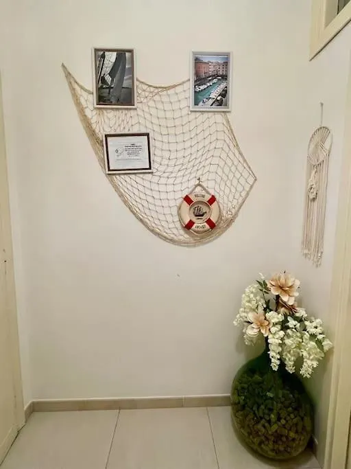 La Venezia'S Studio Flat Λιβόρνο 0*,